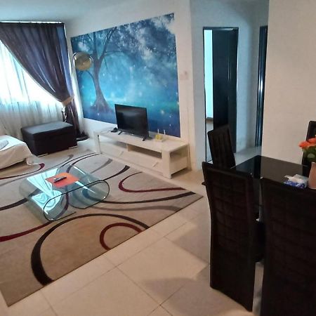 One Maxim Residence At Taragon Kuala Lumpur Zewnętrze zdjęcie