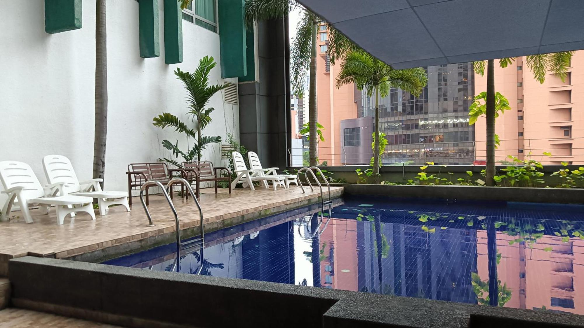One Maxim Residence At Taragon Kuala Lumpur Zewnętrze zdjęcie