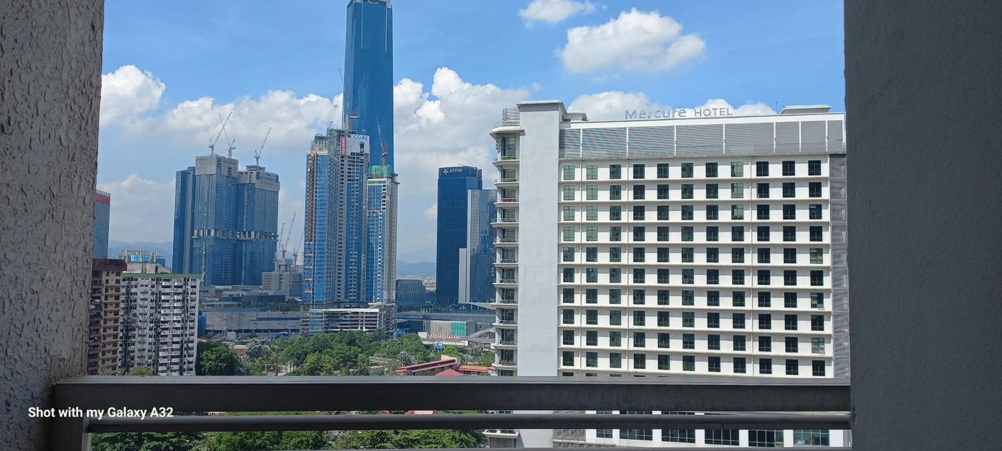 One Maxim Residence At Taragon Kuala Lumpur Zewnętrze zdjęcie