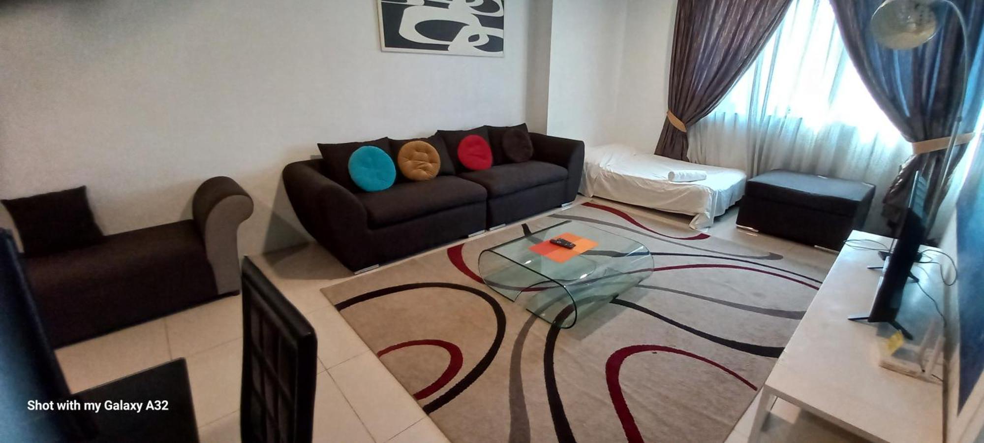 One Maxim Residence At Taragon Kuala Lumpur Zewnętrze zdjęcie